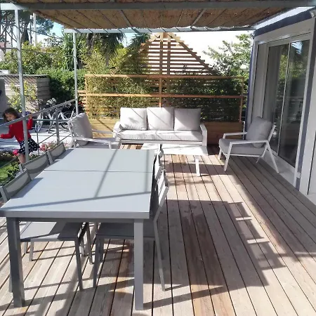 Au Domaine De Lea Apartment *